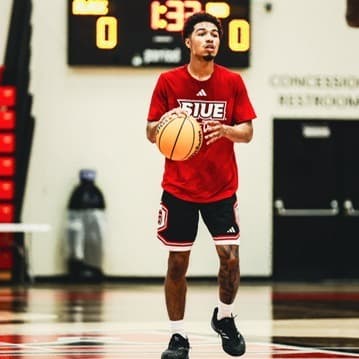 Gianni Cobb